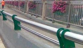 �R·��ײ�o(h��)�ڰ�