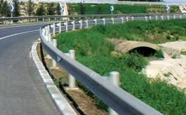 高速公路護欄的安全評價標準