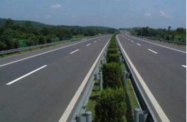 波形梁鋼護(hù)欄優(yōu)點(diǎn)