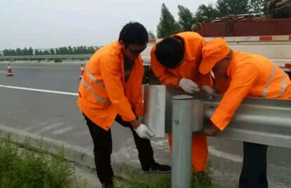 ���ٲ����o�ڰ尲�b̎��