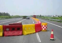 高速公路防撞桶圖8-2
