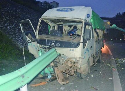 事故現(xiàn)場(chǎng)