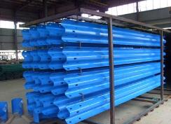 優(yōu)質(zhì)波形護(hù)欄板