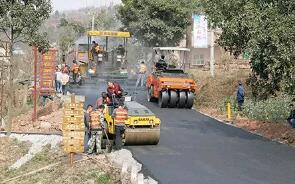 梨花溝旅游公路及交通波形護欄板正在提檔升級