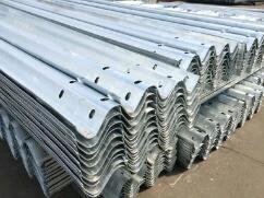 波形護欄板的報價