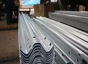 安全波形護(hù)欄工程