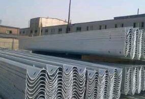 熱鍍鋅波形護欄板